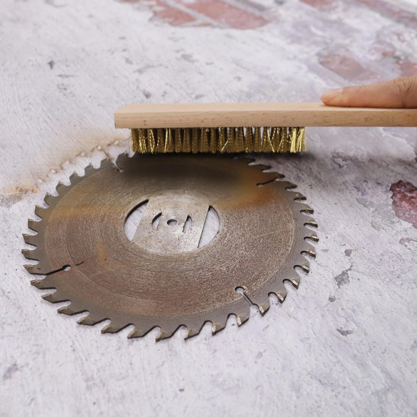 MAXMAN Brass Brush, Soft Brass Bristles Wire Brush for Cleaning Metal Rust, Welds, Home and Kitchen, Wire Scratch Brushes with 10" Beechwood Handle