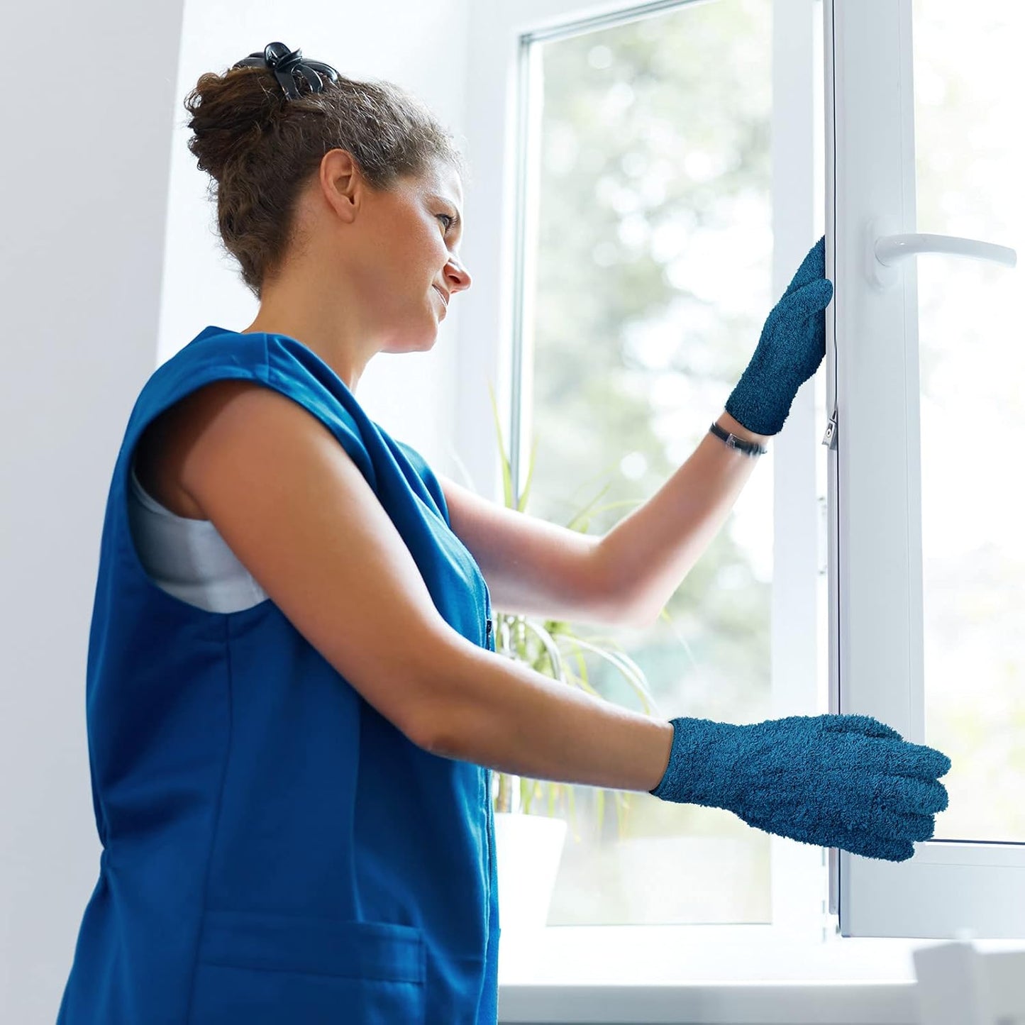 Bencailor 4 Pairs Microfiber Dusting Gloves Washable Reusable Cleaning Gloves Mittens for Plants House Cleaning Car Blinds