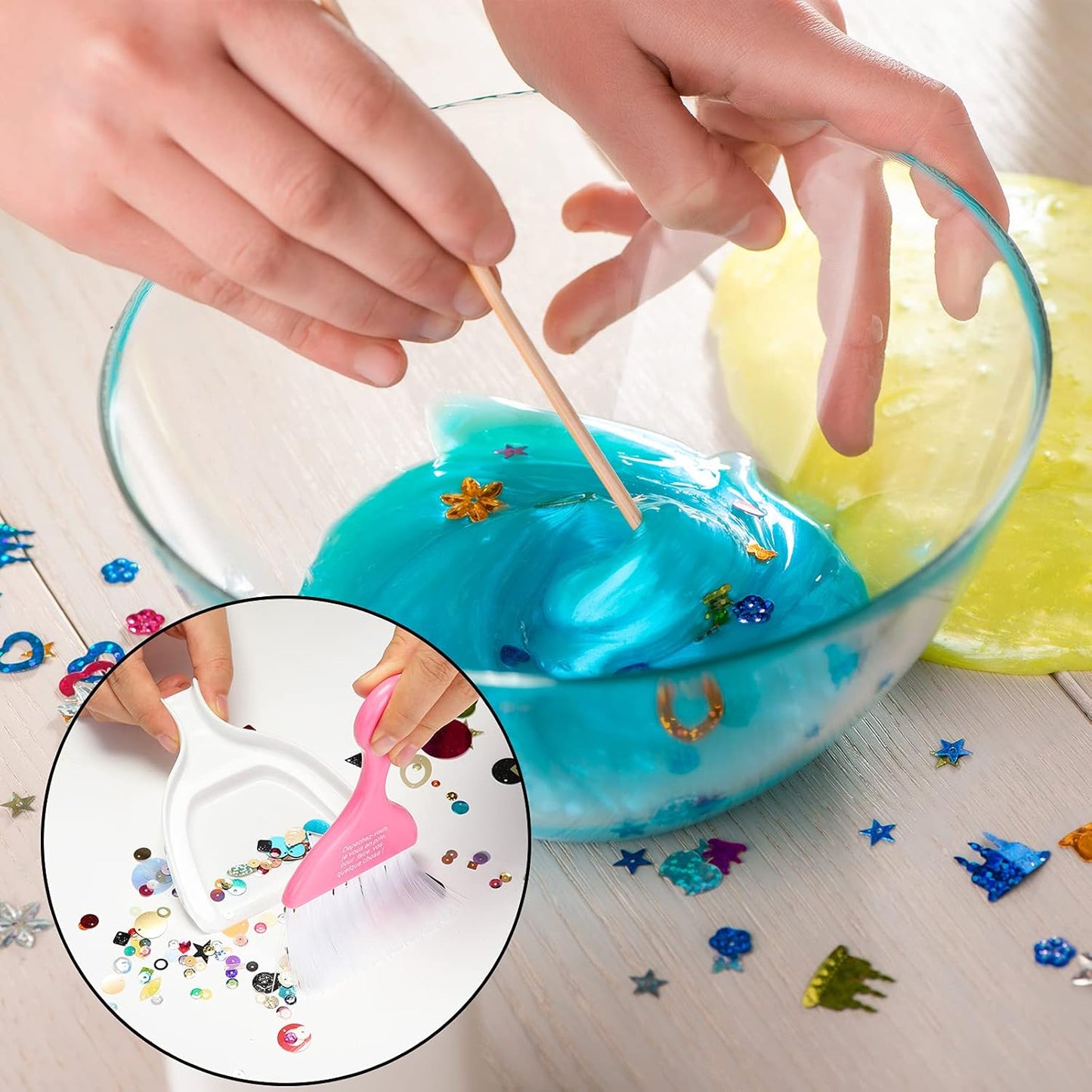 CHENGU 3 Pcs Mini Dustpan Set Brush for Table Whisk Brooms Small Dustpan Broom Set Mini Dust Pans with Brush Tiny Cleaning Table Sweep for Car Desk Keyboard Countertop Nest