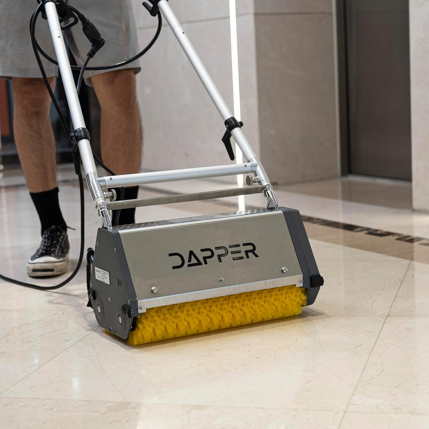18" Counter-Rotating Brush (CRB) Commercial Carpet & Hard Floor Cleaning Machine – 450 RPM, Quiet 53 dBA, Heavy-Duty 53 lb Scrubber – Ideal for Gyms, Retail & Mid-Size Facilities