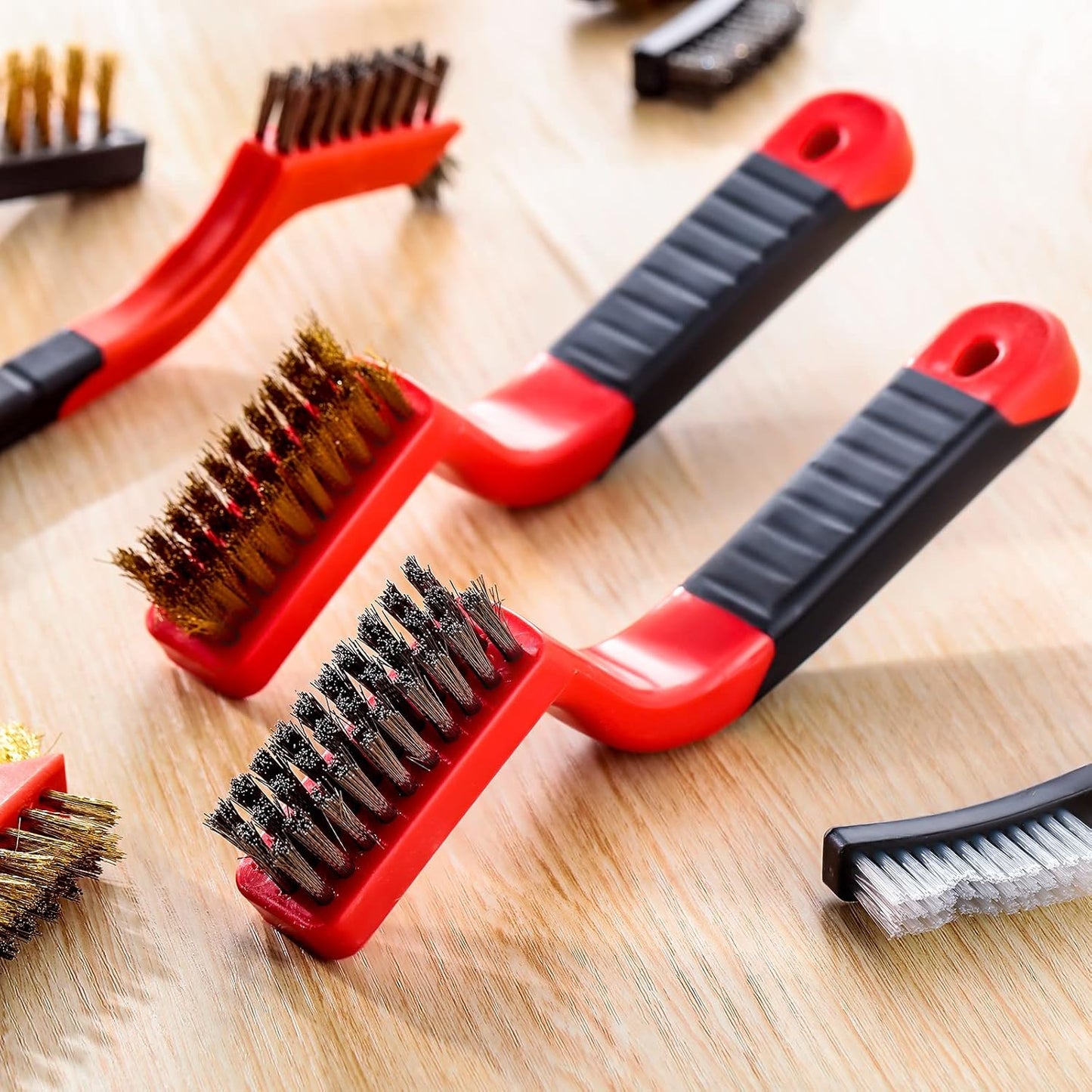 Sumind 30 Pcs Wire Cleaning Brush Set Nylon/ Stainless Steel/ Brass Metal Brush with Curved Handle Grip Paint Remover for Cleaning, Rust, Drill, Scrub, Grout Cleaner Tool (Red and Black)